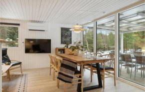 Cozy Home In Hadsund With Kitchen